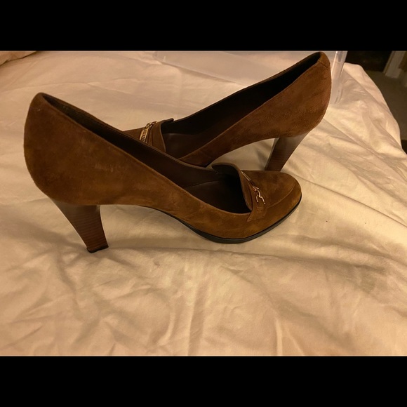 Ralph Lauren heels ( suede) - Picture 4 of 4